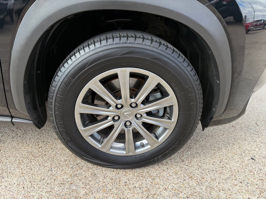 Used 2015 Lexus NX 200t FWD image 11