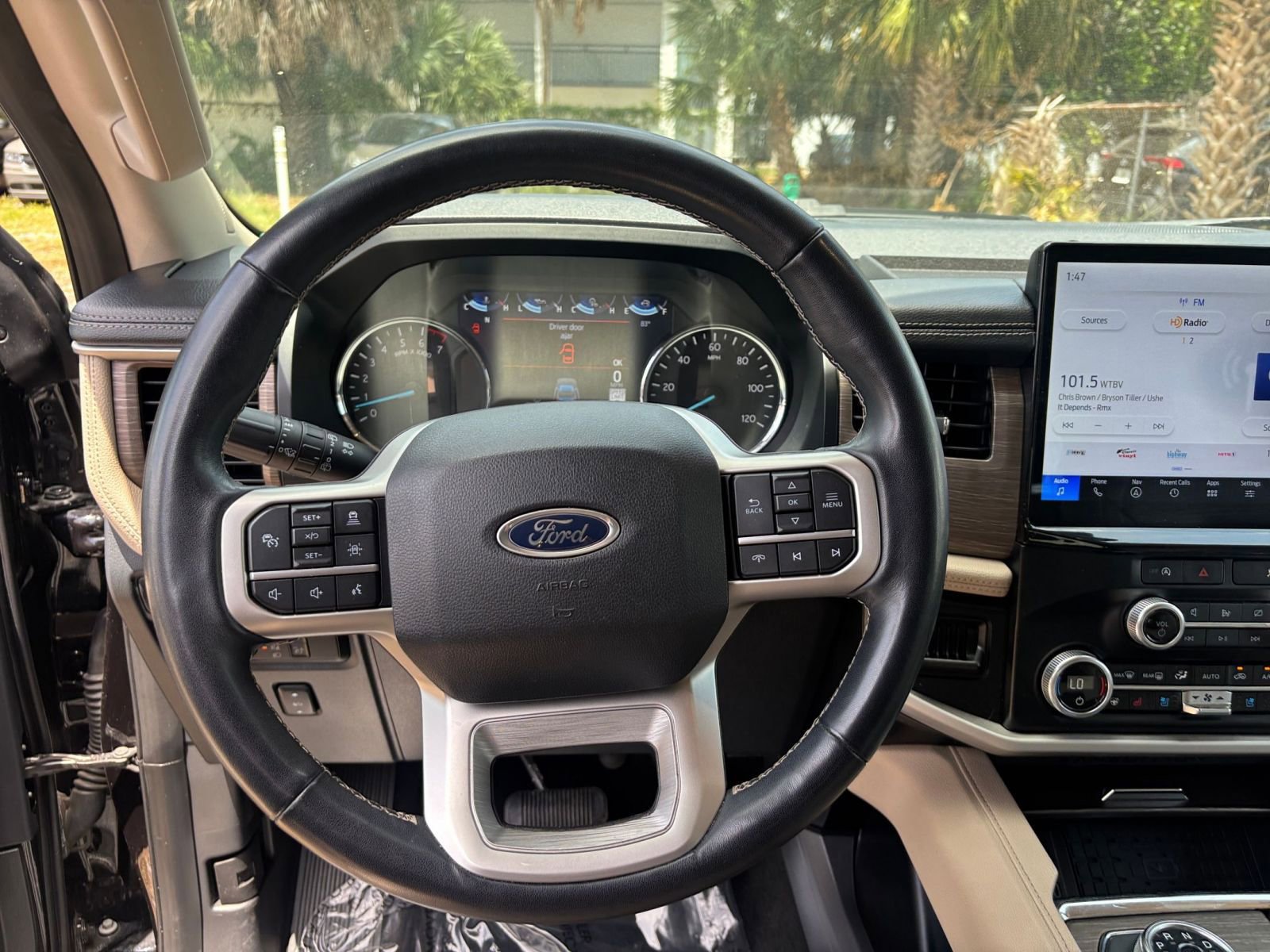 Used 2024 Ford Expedition Limited RWD image 31