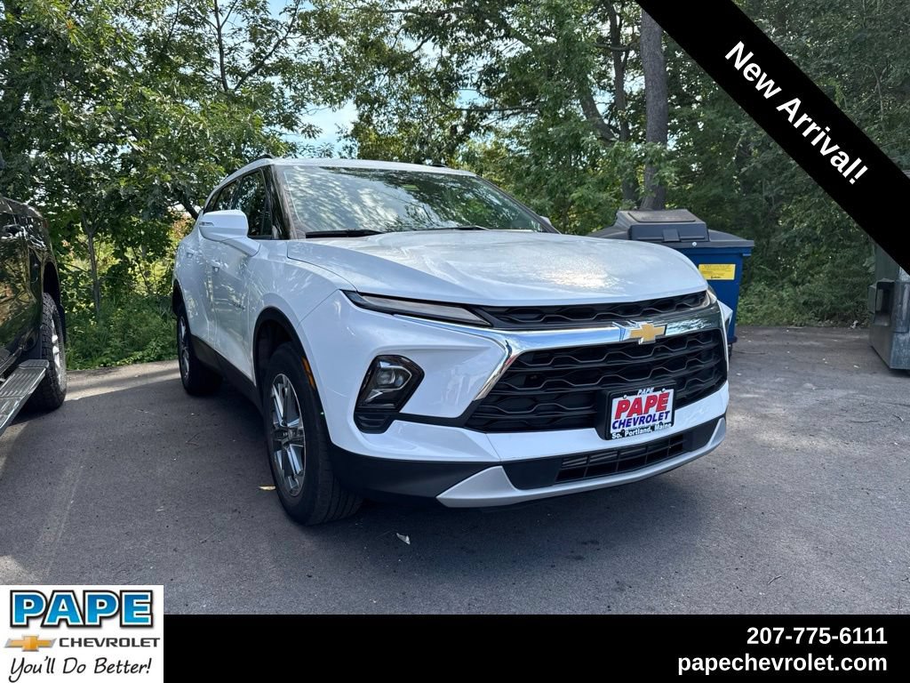 Used 2024 Chevrolet Blazer LT AWD/4WD image 1