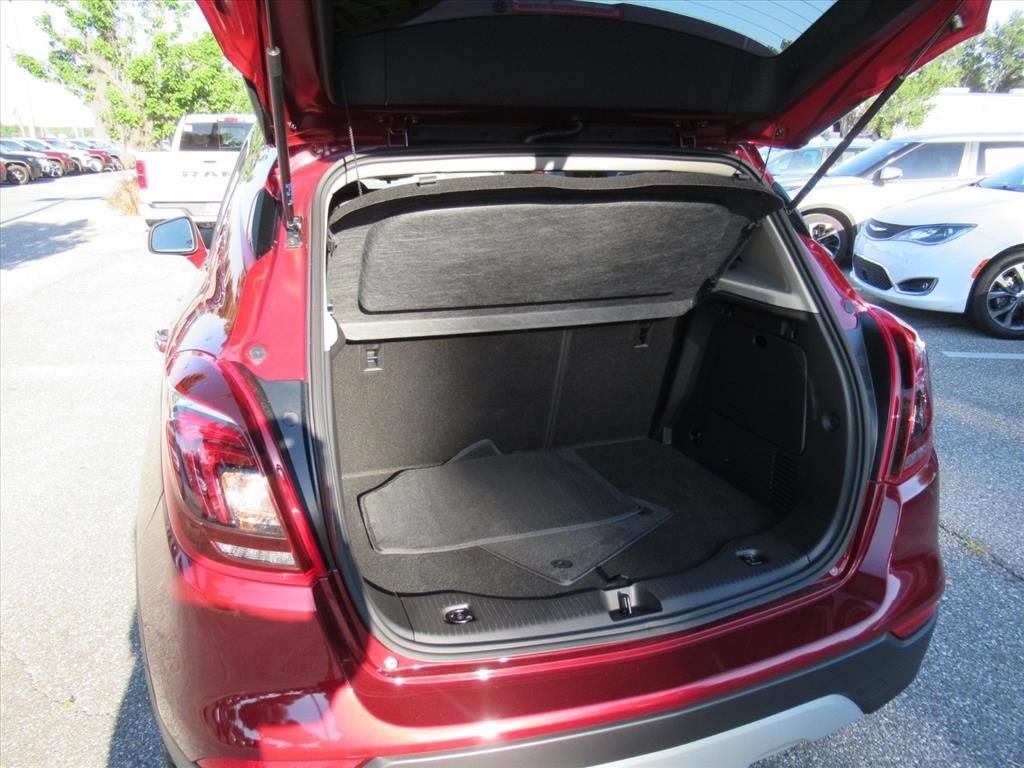 Used 2022 Buick Encore Preferred w/ Safety Package FWD image 29