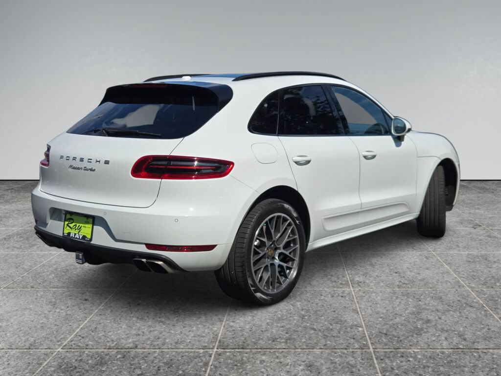 Used 2015 Porsche Macan Turbo AWD/4WD image 5