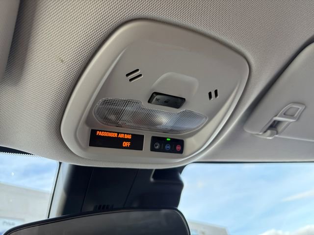 Used 2025 Chevrolet Trax LT FWD image 24