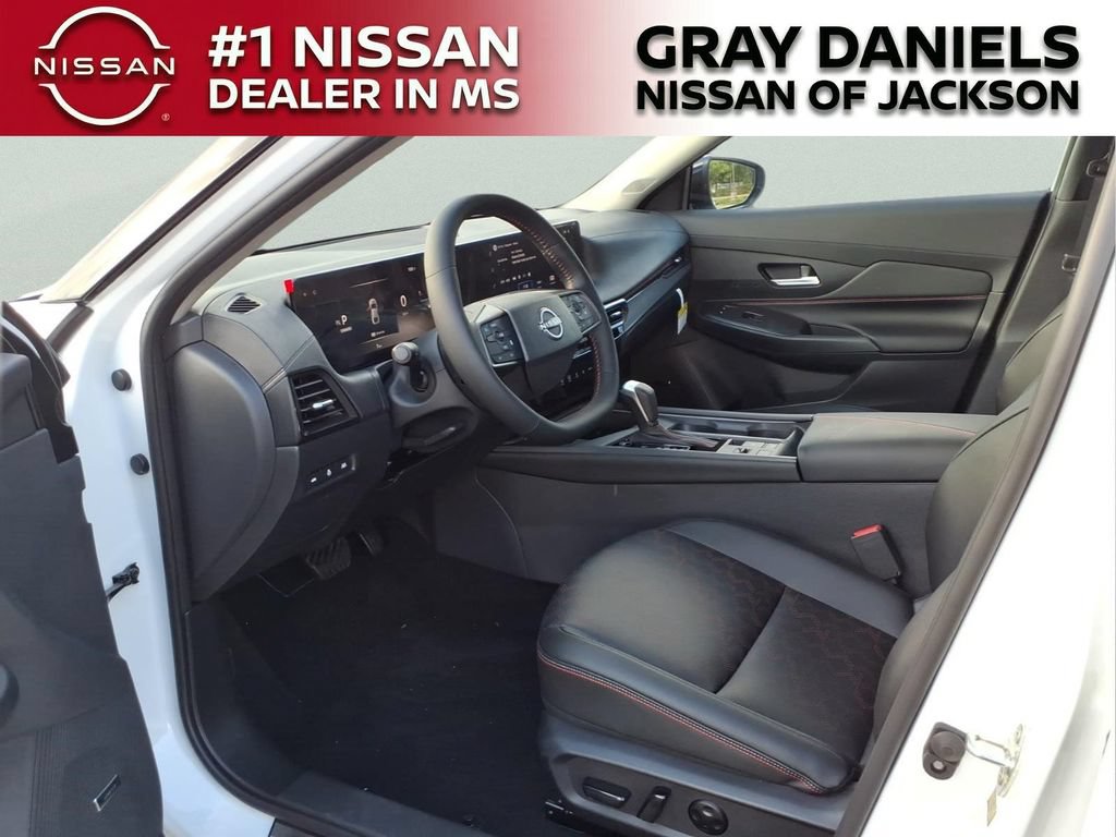 New 2026 Nissan Sentra SR w/ SR Premium Package FWD image 24
