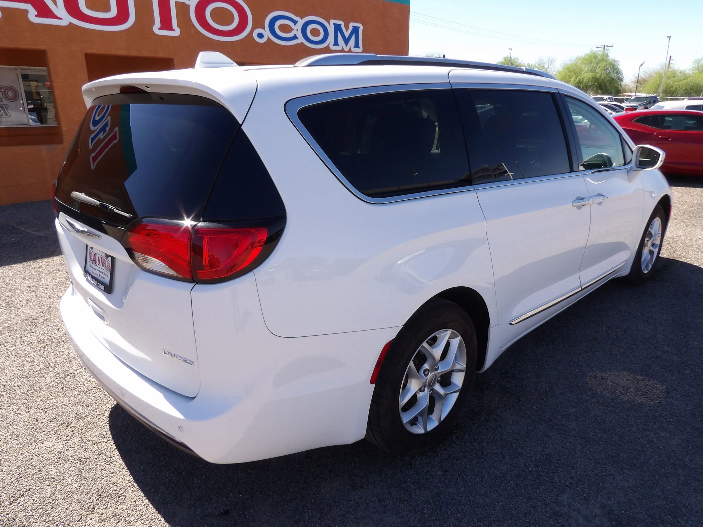 Used 2020 Chrysler Pacifica Limited image 7
