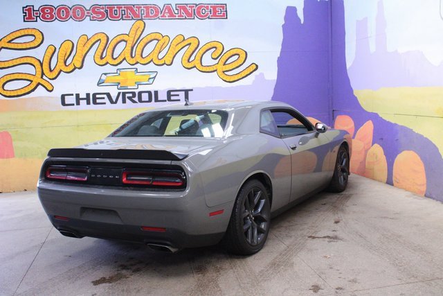 Used 2019 Dodge Challenger R/T w/ Blacktop Package image 8