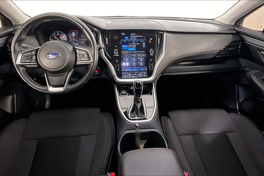 Used 2025 Subaru Outback Premium AWD/4WD image 17