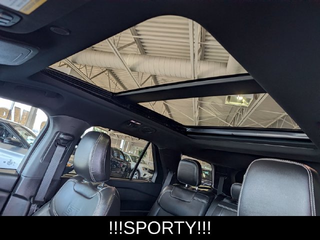 Used 2022 Ford Explorer ST w/ ST Street Pack AWD/4WD image 17