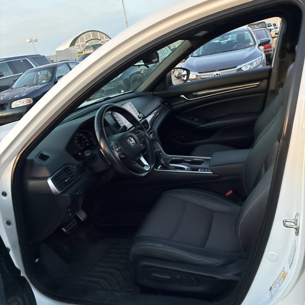 Used 2019 Honda Accord Sport image 5