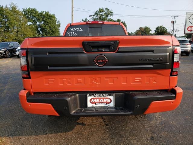 New 2025 Nissan Frontier PRO-4X w/ Interior Protection Package image 8