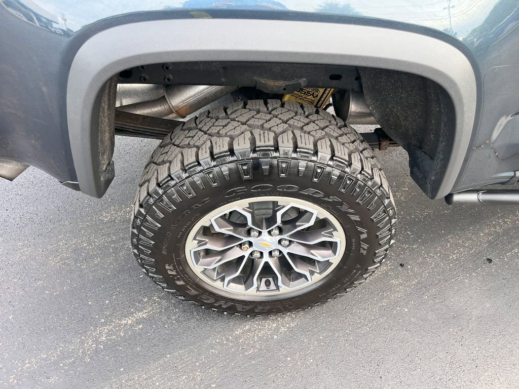 Used 2020 Chevrolet Colorado ZR2 w/ LPO, Premium Interior Package image 13