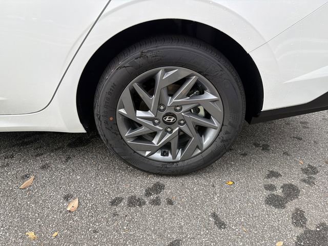 New 2026 Hyundai Elantra Blue image 18