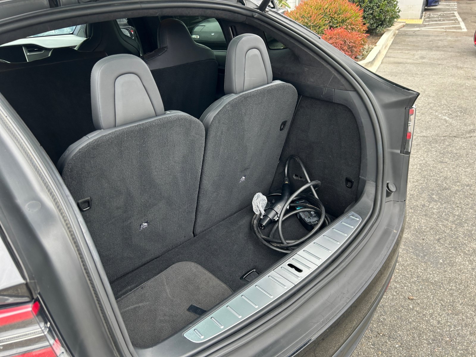 Used 2018 Tesla Model X 75D AWD/4WD image 21