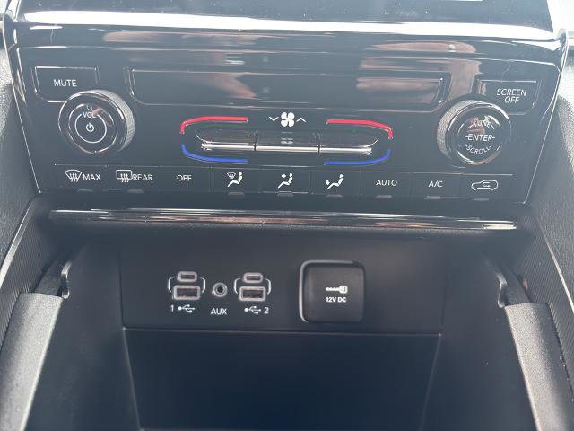 Used 2024 Jeep Grand Cherokee L Laredo image 22