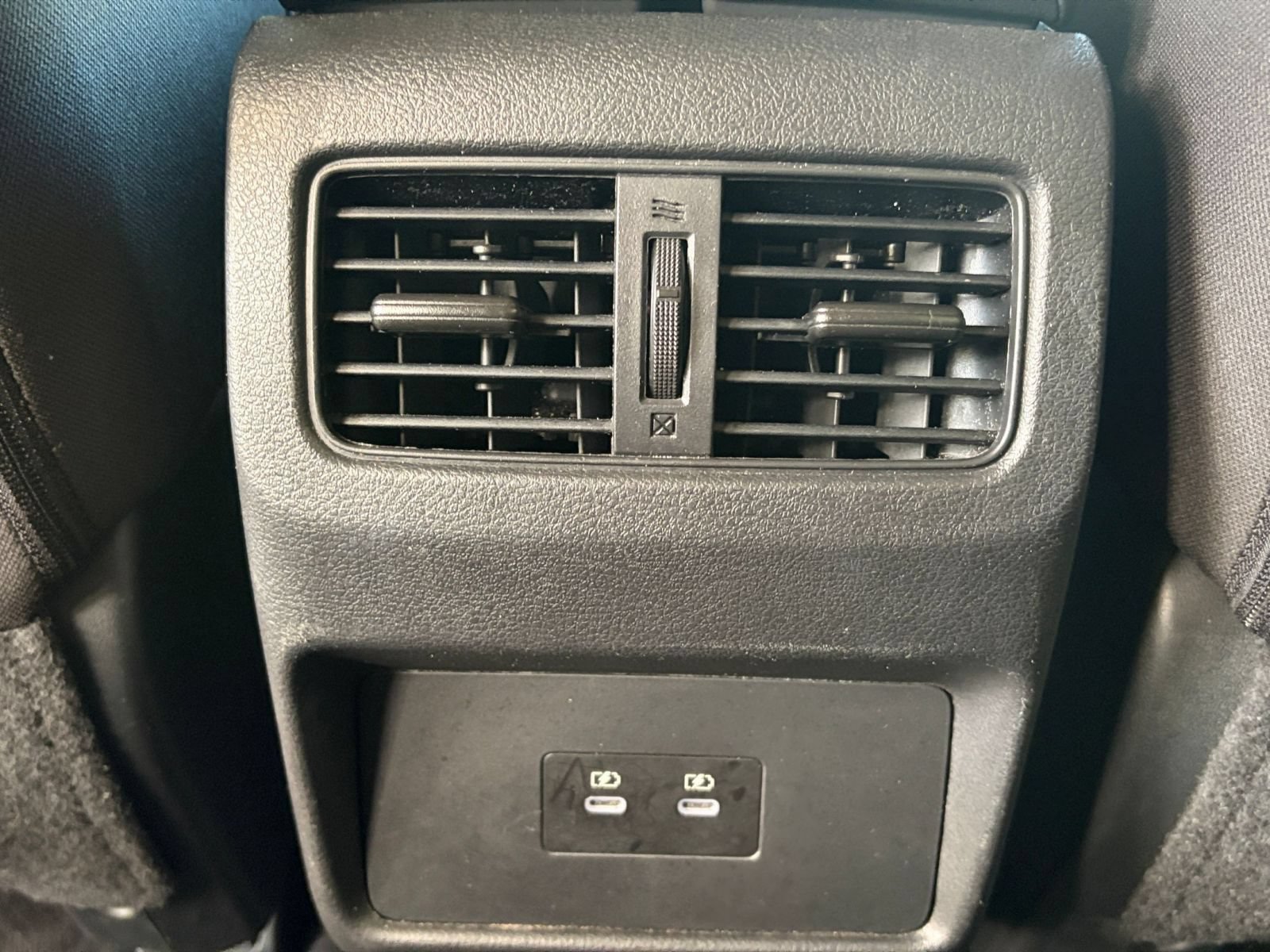 Used 2025 Nissan Rogue SV AWD/4WD image 25
