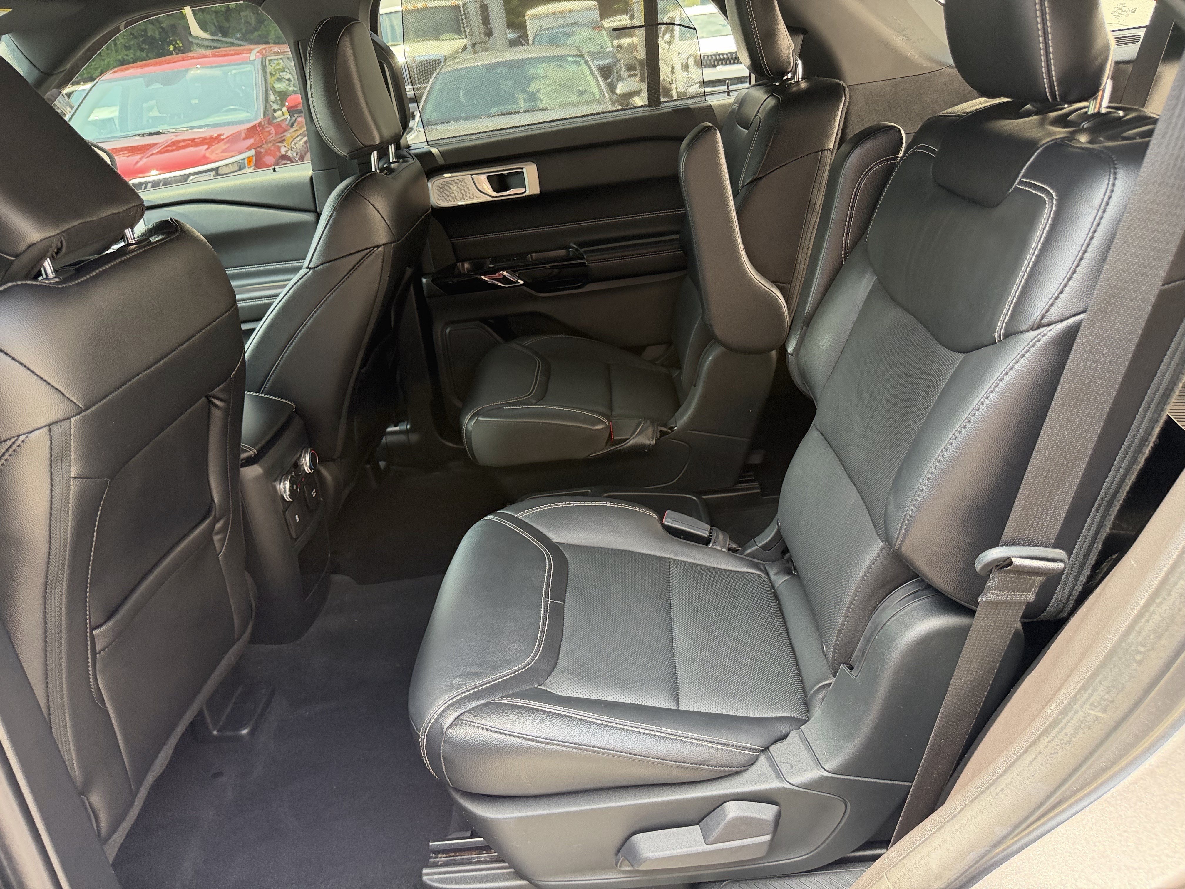 Used 2021 Ford Explorer ST w/ Equipment Group 401A AWD/4WD image 20