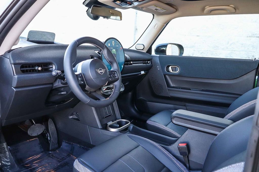 Used 2025 MINI Cooper S FWD image 18
