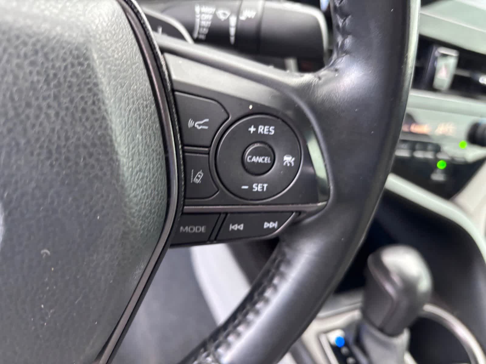 Used 2022 Toyota Camry SE FWD image 16