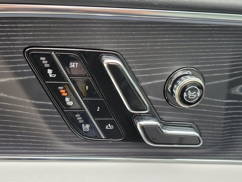 Used 2024 Cadillac Lyriq Sport w/ LPO, Floor Liner Package AWD/4WD image 19