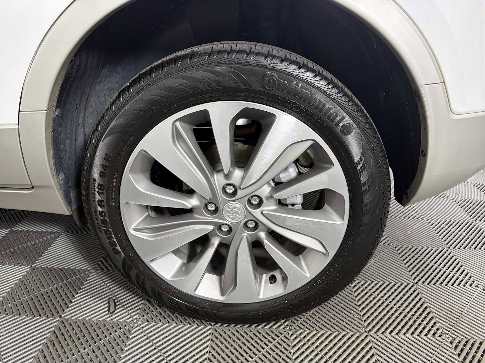 Used 2019 Buick Encore Preferred FWD image 17