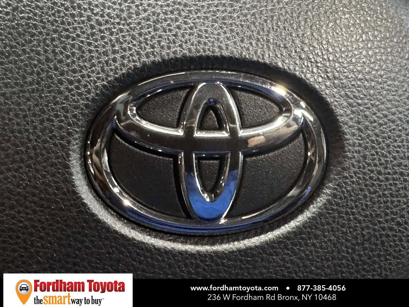 Used 2024 Toyota RAV4 XLE w/ Convenience Package image 31