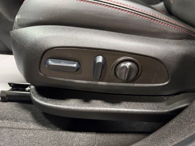 Used 2022 Chevrolet Equinox RS w/ RS Leather Package AWD/4WD image 14