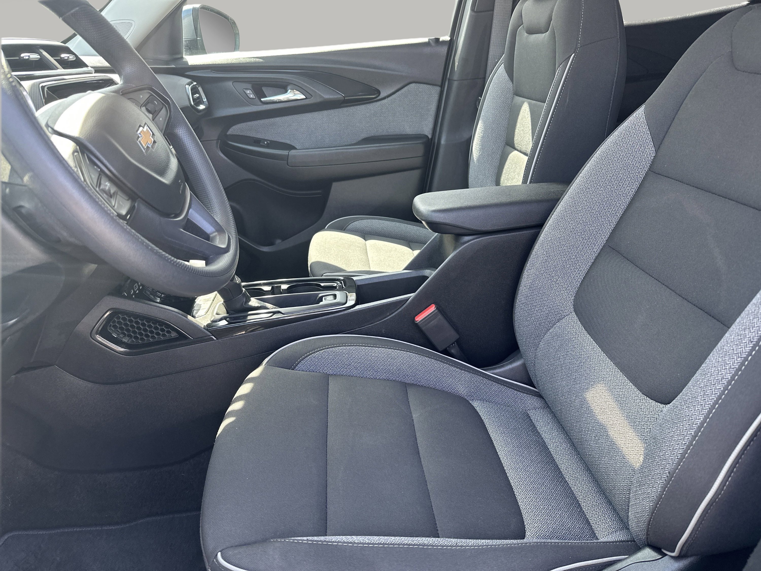 Used 2022 Chevrolet TrailBlazer LT w/ Convenience Package image 14