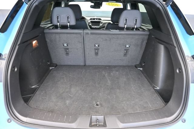 Used 2023 Chevrolet TrailBlazer RS w/ Sun and Liftgate Package FWD image 28