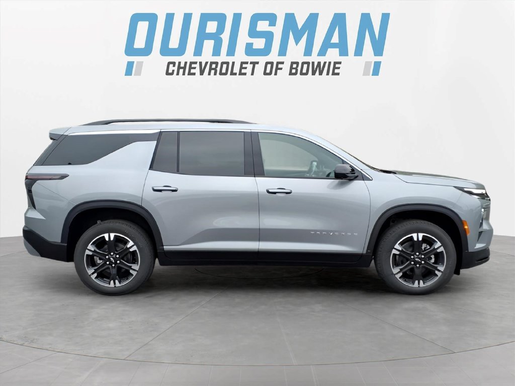New 2027 Chevrolet Traverse LT w/ Sun and Wheel Package AWD/4WD image 2