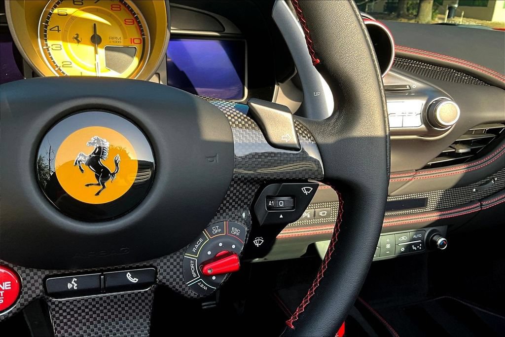 Used 2022 Ferrari F8 Tributo RWD image 12