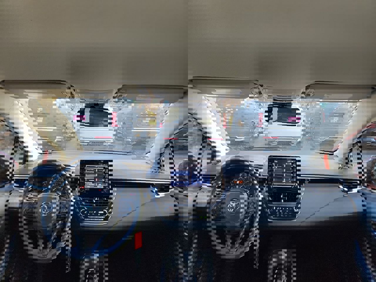 Used 2021 Toyota Corolla LE image 25