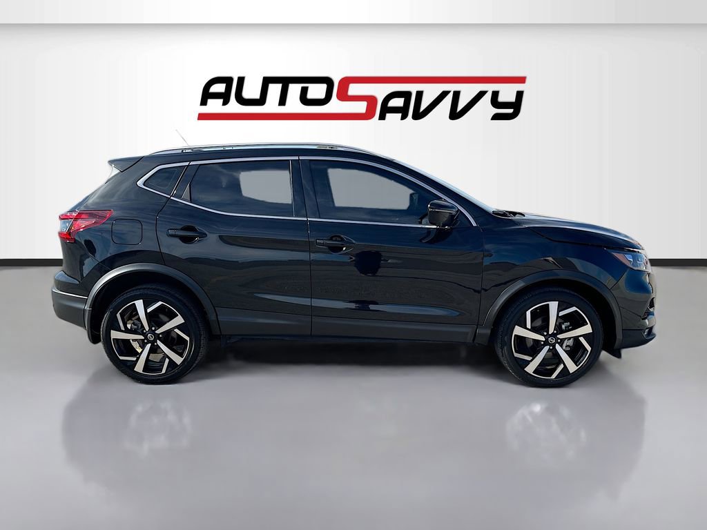 Used 2021 Nissan Rogue Sport SL w/ Premium Package FWD image 8
