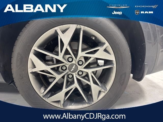 Used 2022 Genesis GV70 2.5T w/ Select Package AWD/4WD image 10