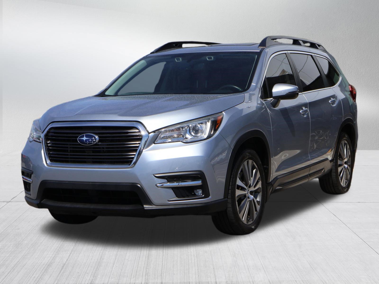 Used 2022 Subaru Ascent Limited w/ Technology Package image 3