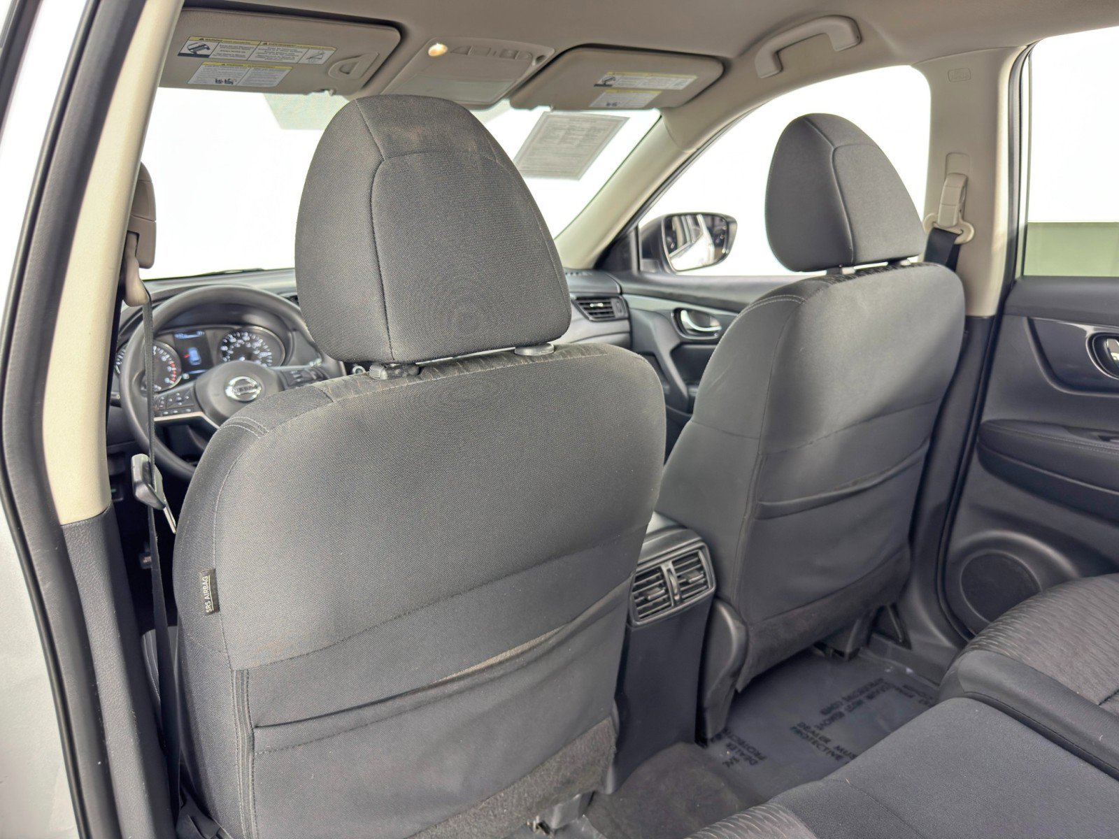 Used 2017 Nissan Rogue S image 28