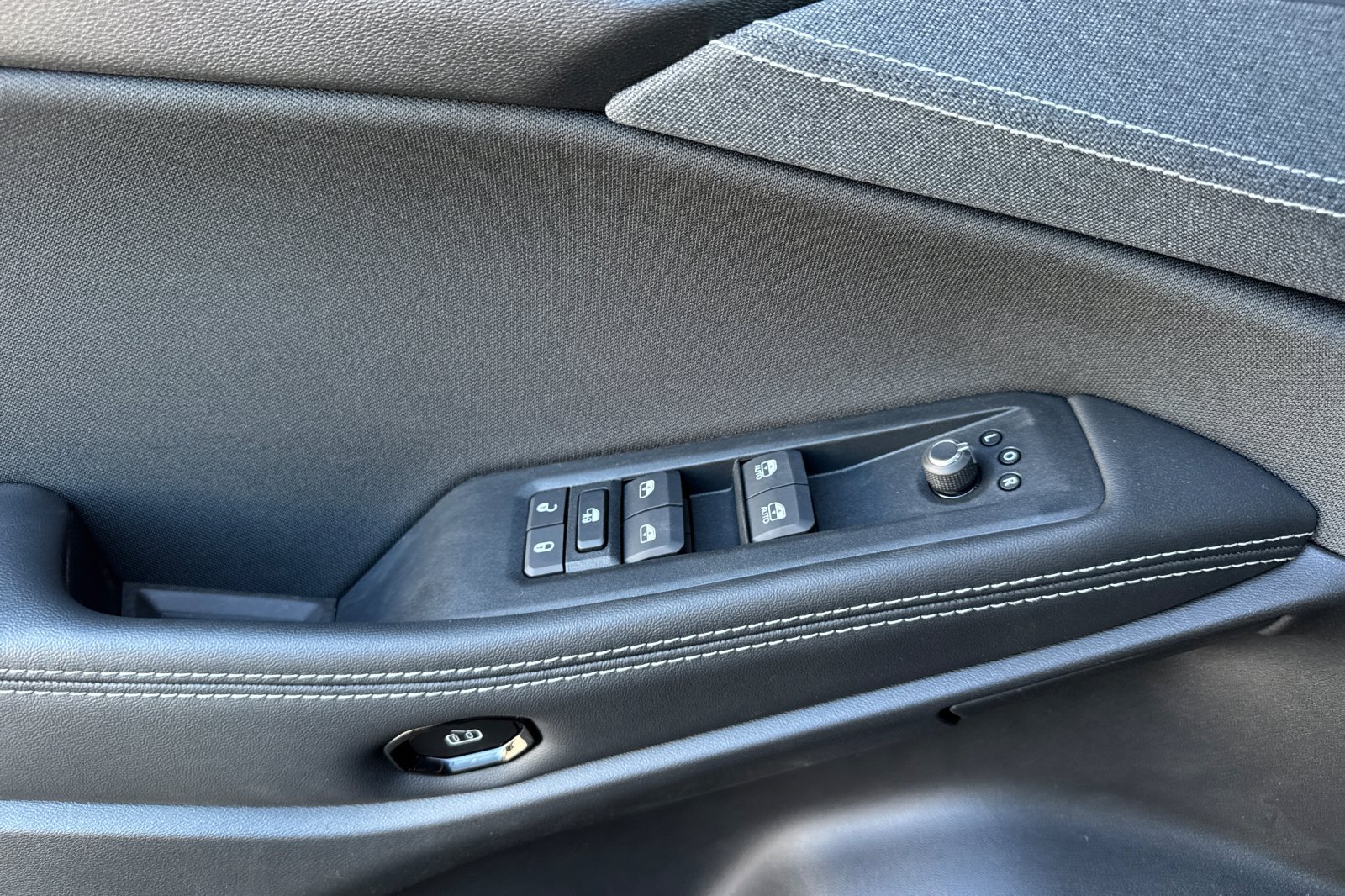 New 2026 Jeep Cherokee Laredo AWD/4WD image 10
