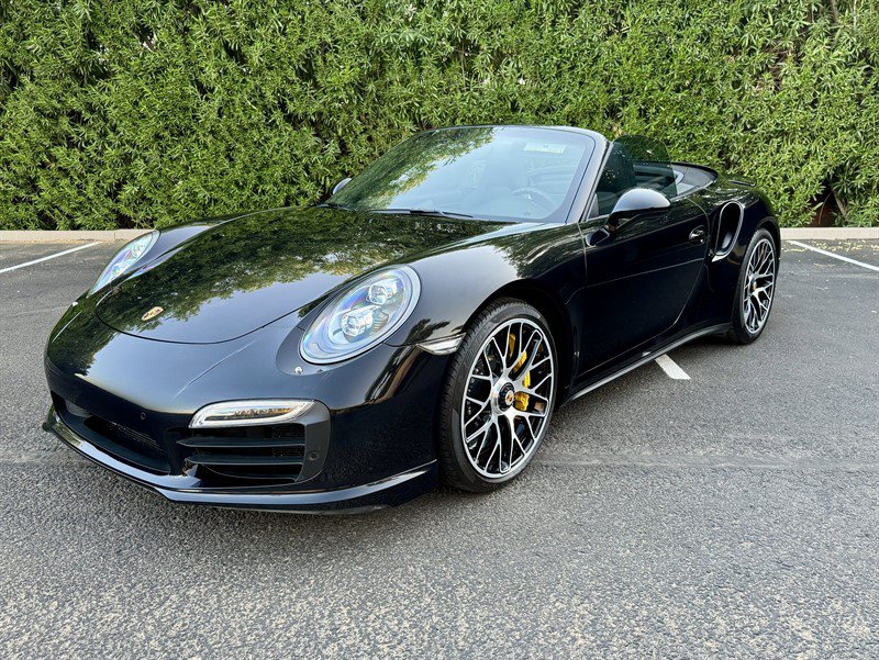 Used 2015 Porsche 911 Turbo S w/ High-end Infotainment Package AWD/4WD image 4