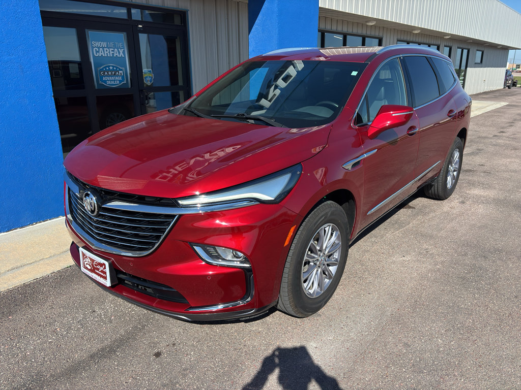 Used 2024 Buick Enclave Premium AWD/4WD image 2