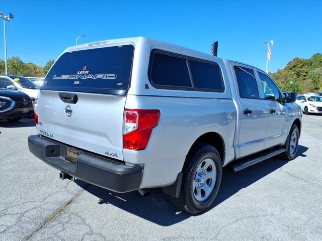 Used 2017 Nissan Titan S AWD/4WD image 5