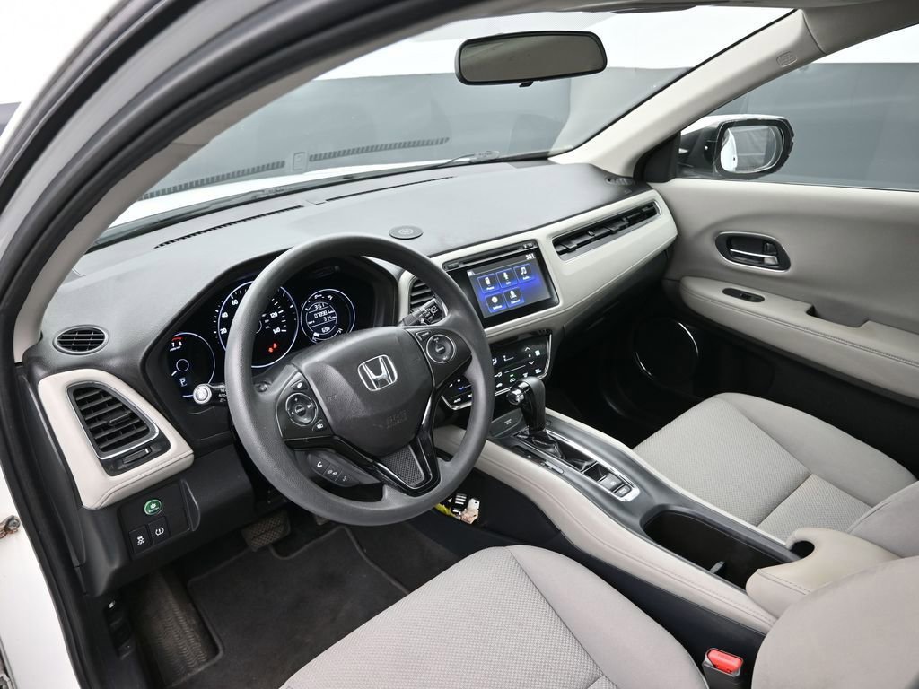 Used 2017 Honda HR-V EX image 17