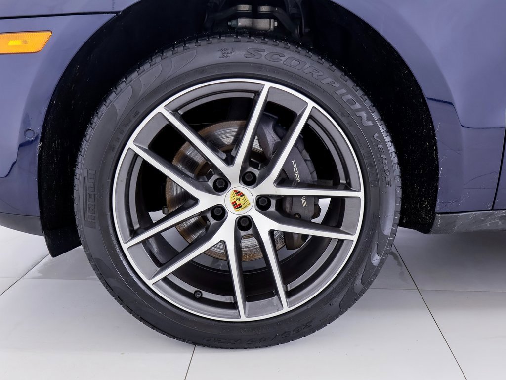 Certified 2022 Porsche Macan w/ Premium Package Plus image 33