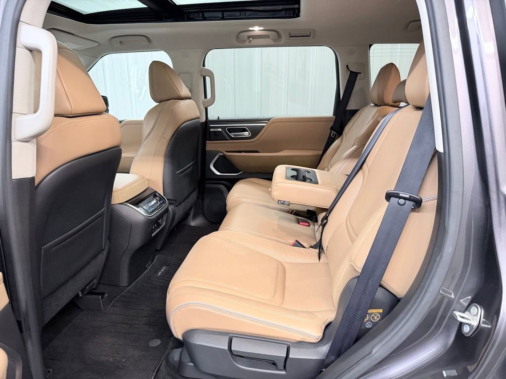 Certified 2025 INFINITI QX80 Luxe image 33