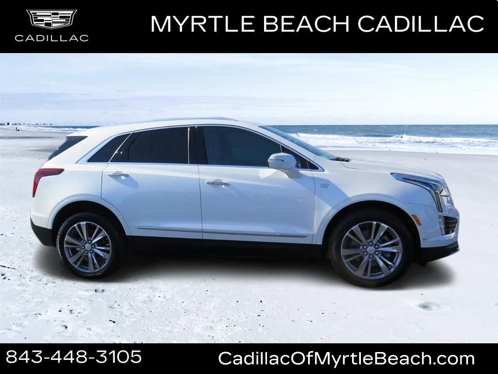 Used 2025 Cadillac XT5 Premium Luxury image 2