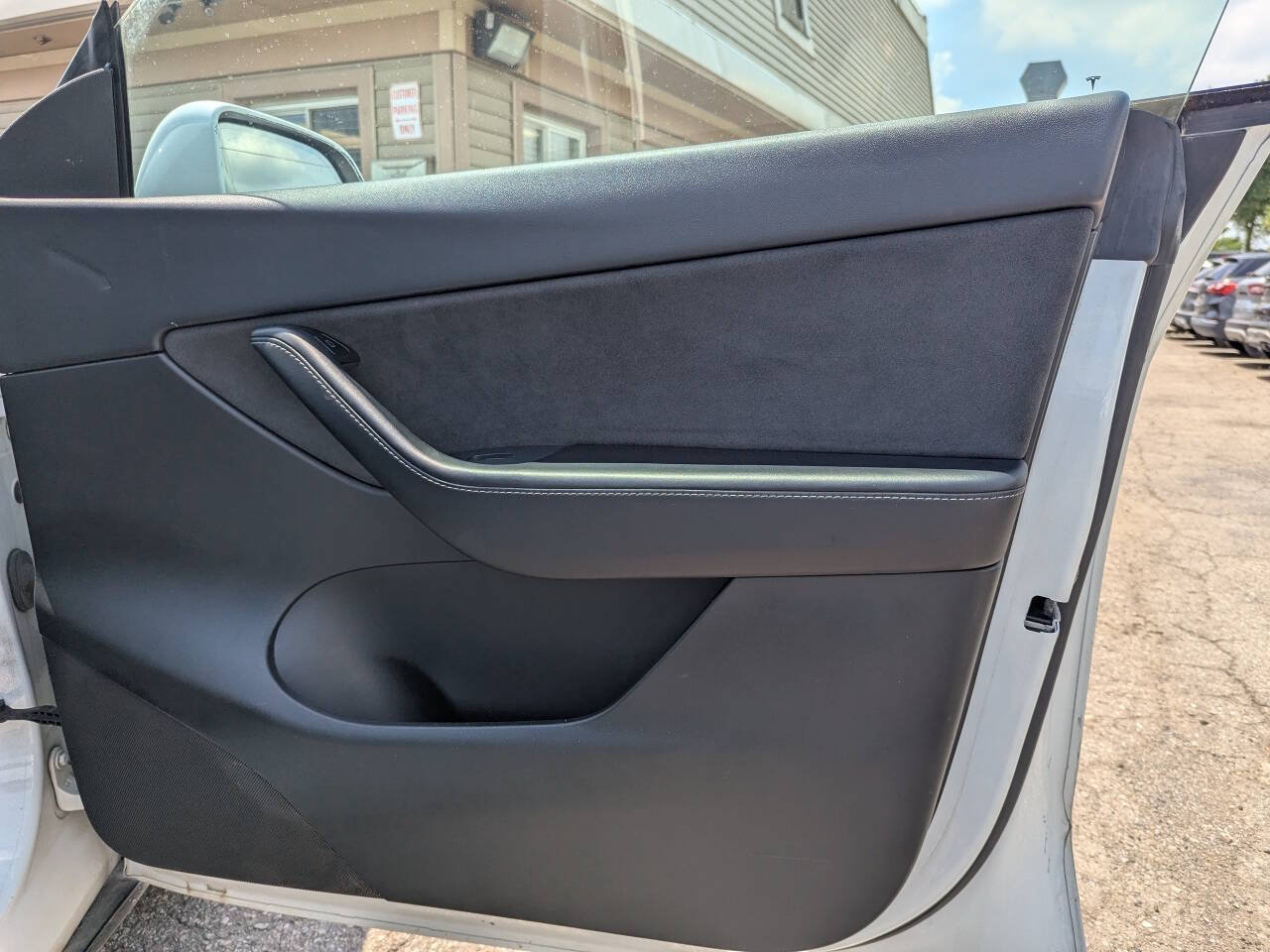 Used 2021 Tesla Model Y Long Range AWD/4WD image 9