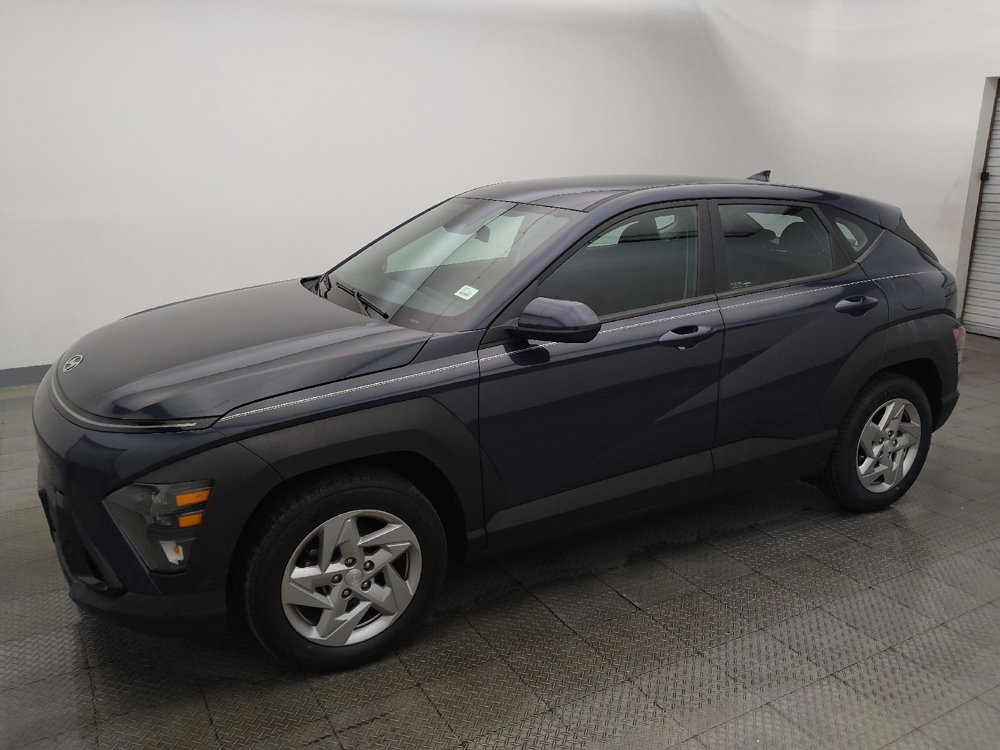 Used 2024 Hyundai Kona SE FWD image 2