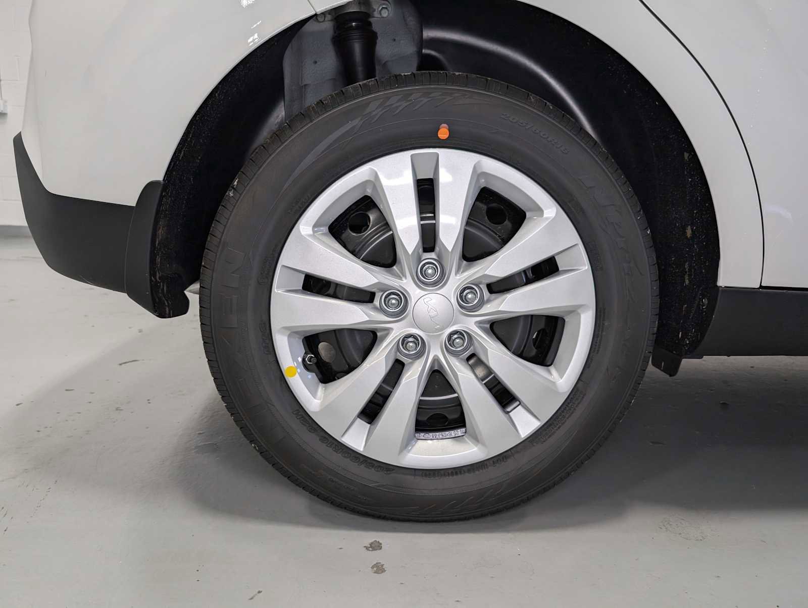 New 2025 Kia Soul LX image 3