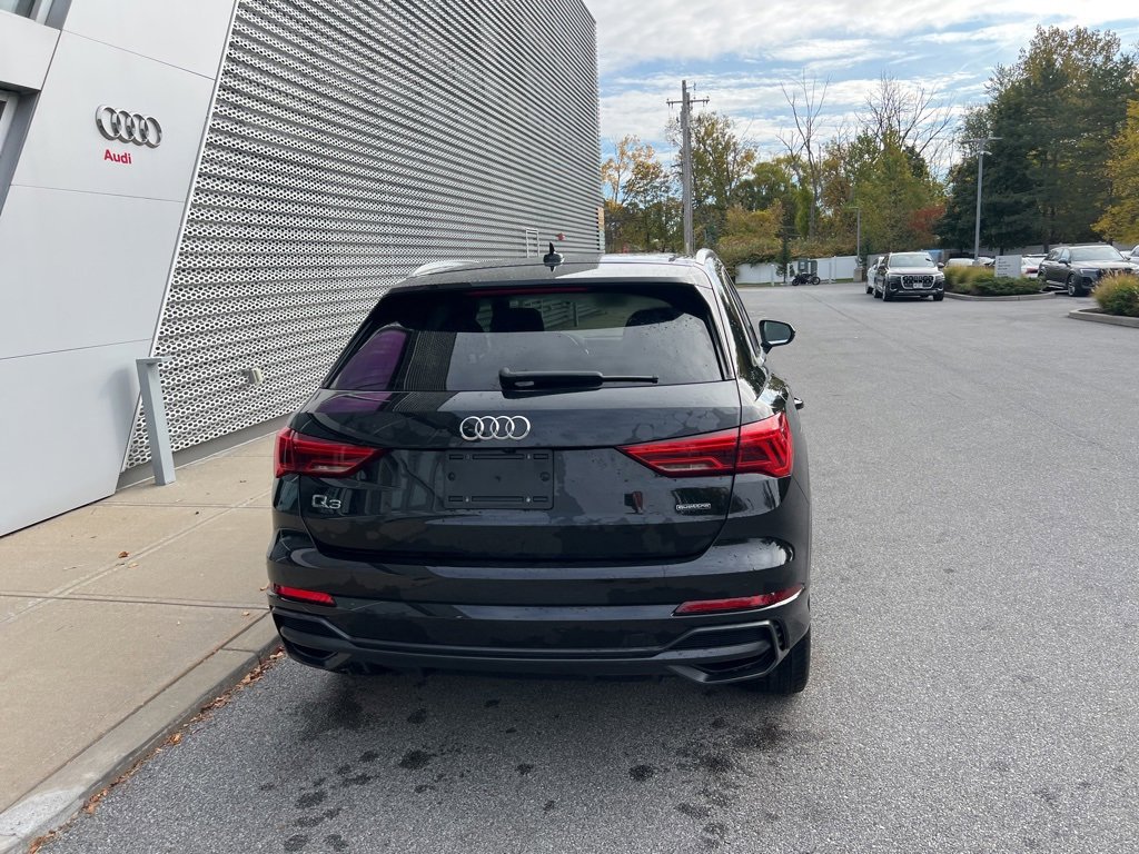 Used 2022 Audi Q3 2.0T Premium Plus w/ Premium Plus Package image 27