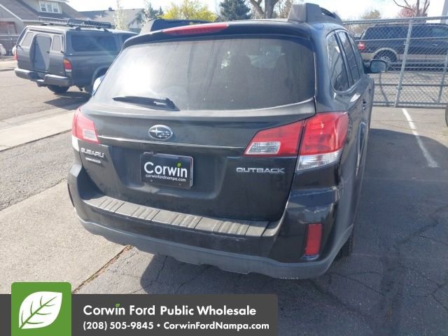 Used 2010 Subaru Outback 2.5i Premium image 5