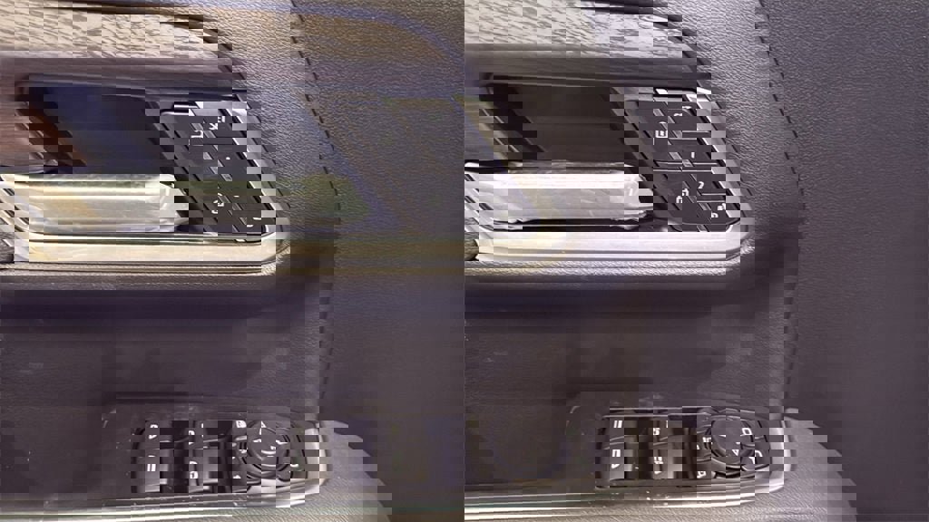 New 2026 GMC Sierra 3500 SLT w/ SLT Premium Package image 23