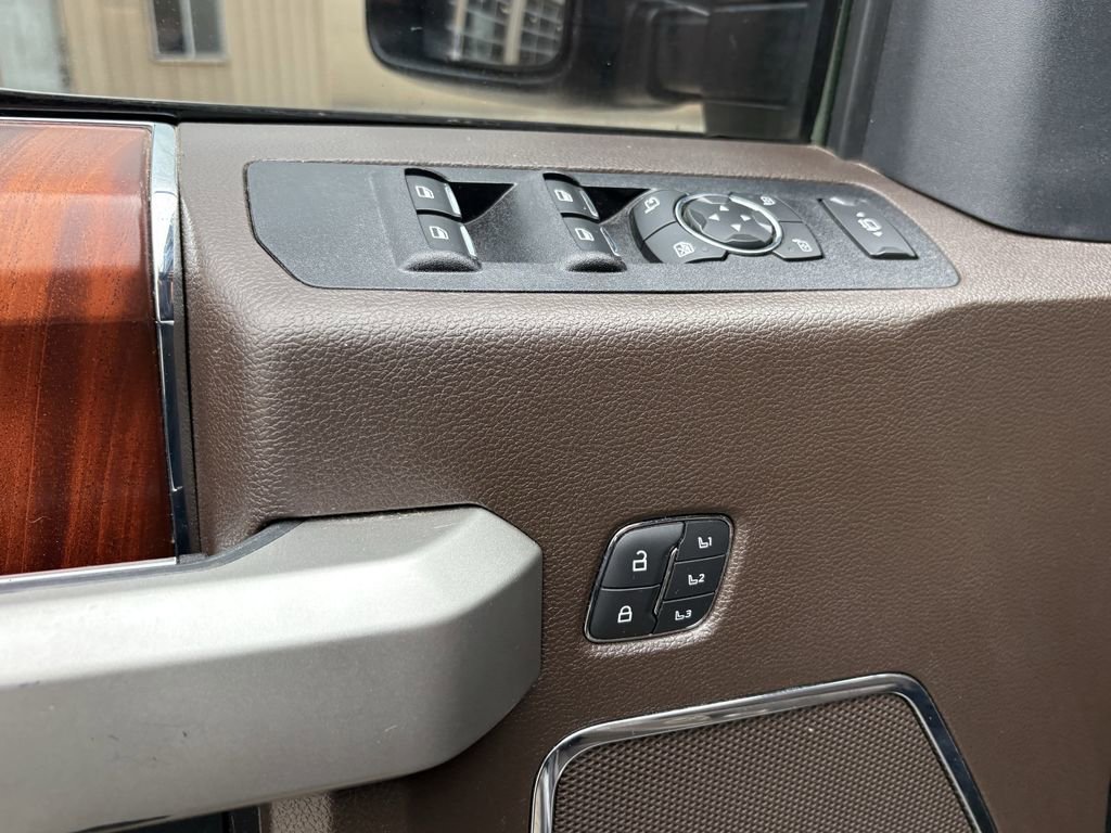 Used 2022 Ford F250 King Ranch w/ King Ranch Ultimate Package AWD/4WD image 11