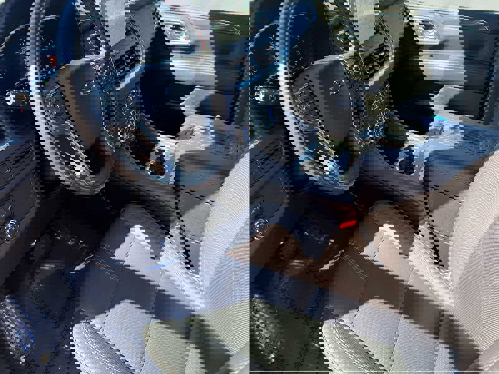 Used 2022 Chevrolet Suburban RST w/ Luxury Package image 7